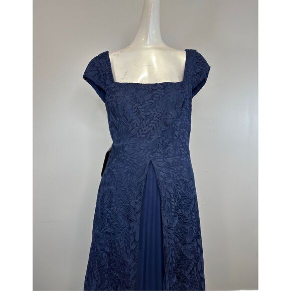 Kay Unger Claudia Pleated Lace Gown Size 12 $398 - Picture 4 of 8